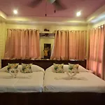 Karoon Sea View Lodge